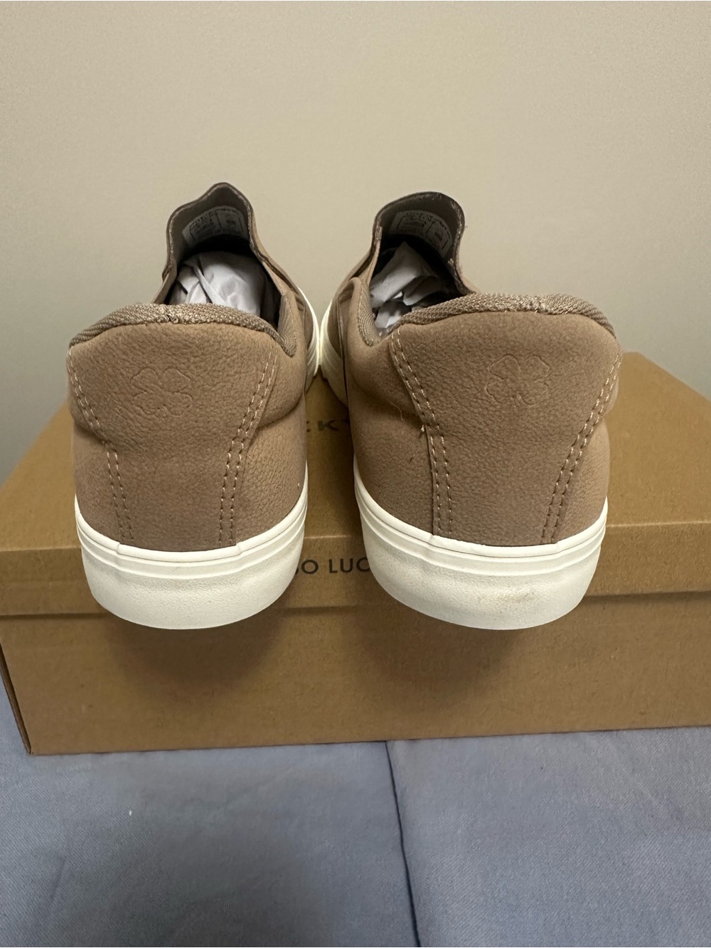 Lucky Brand Men’s Slip-On Loafers in Taupe - Picture 4 of 7